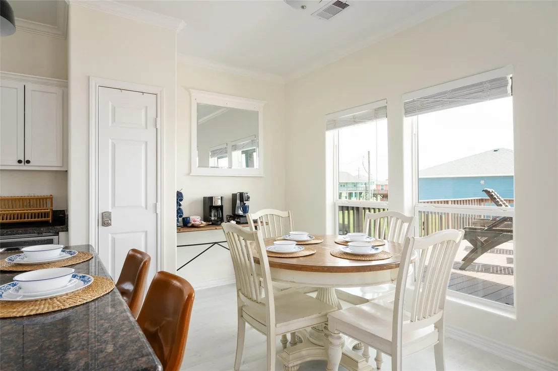 Photo of 963 James Road
