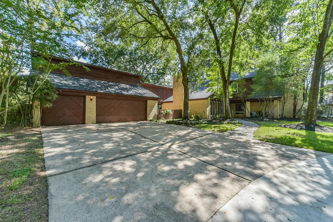 Photo of 7618 Hurst Forest Drive