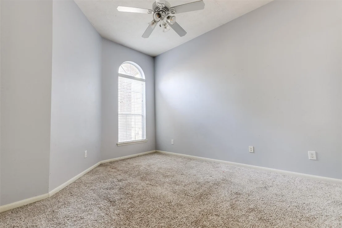 Photo of 24915 Garnet Shadow Lane