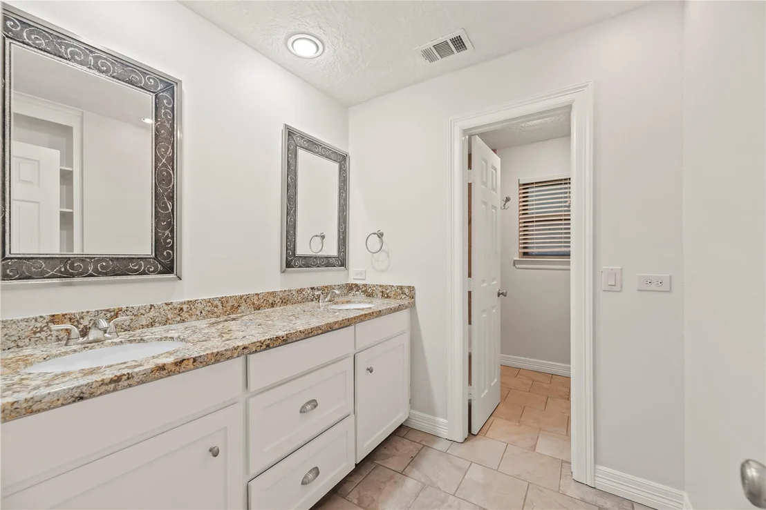 Photo of 5903 Echo Lake Lane