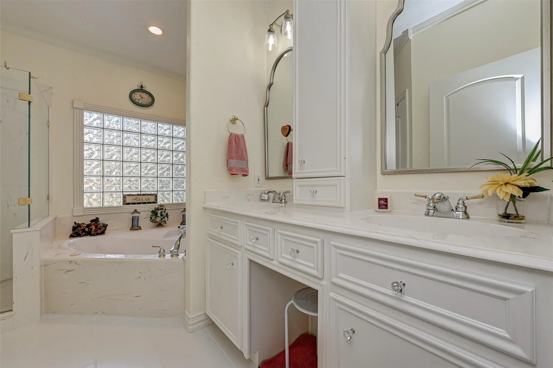 Photo of 715 Somerset Street