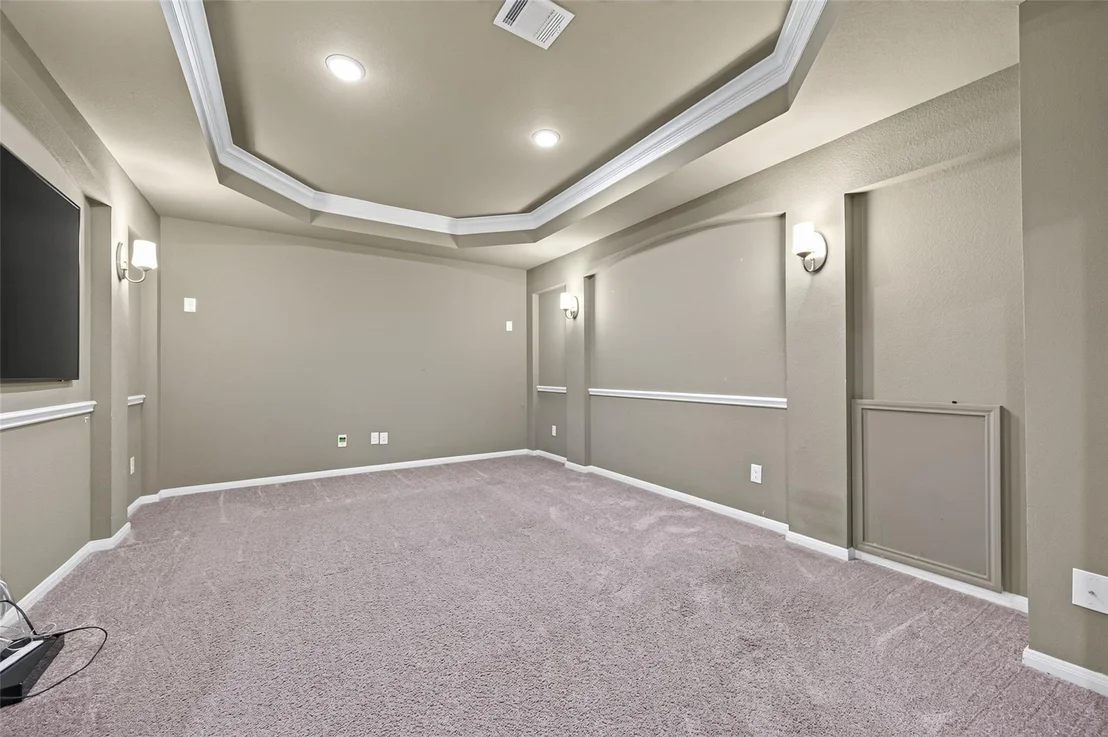 Photo of 150 Cliftons Curve Way