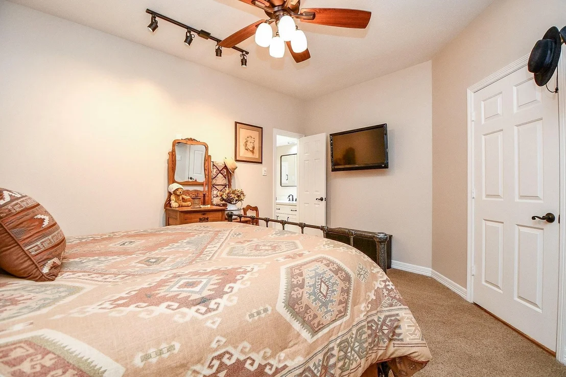 Photo of 906 Mahogany Run Drive