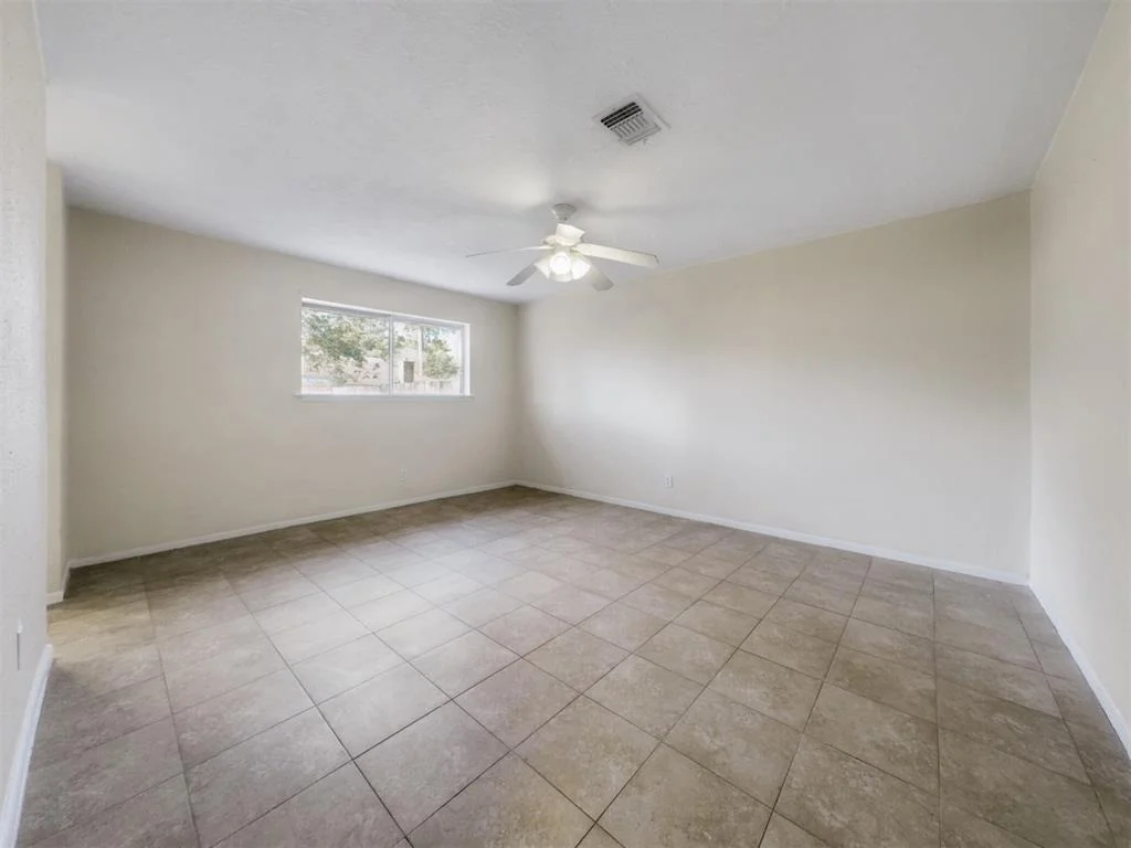 Photo of 23823 English Oak Drive