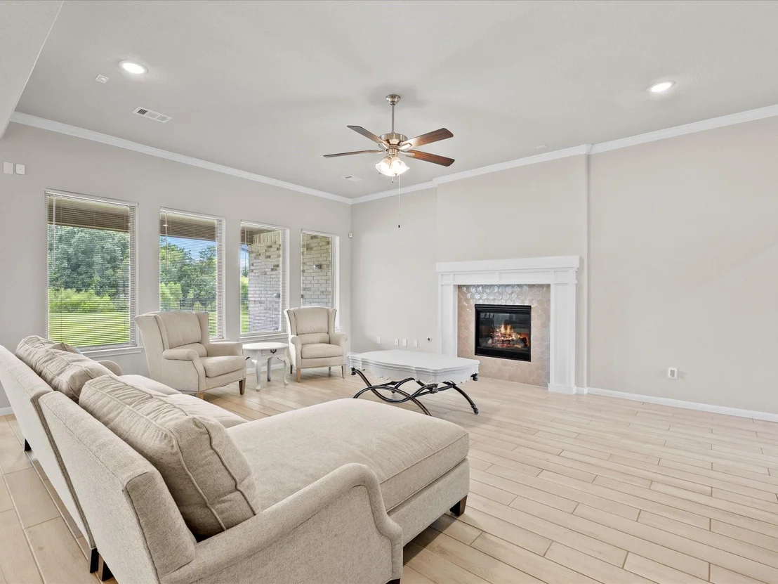 Photo of 262 Peninsula Point Drive