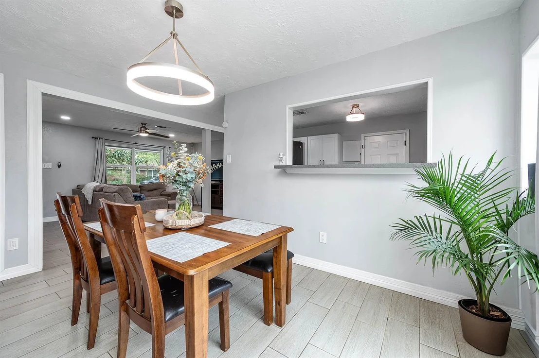Photo of 7230 Edgemoor Drive