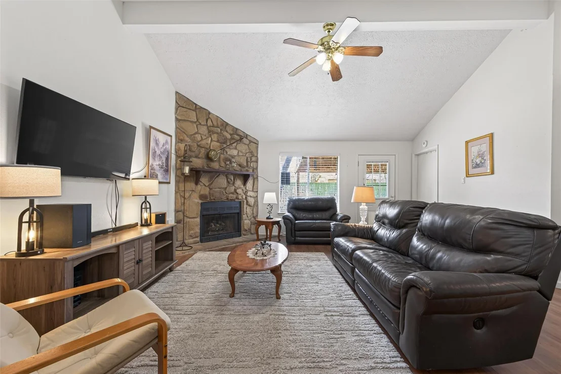 Photo of 3639 Nutwood Lane