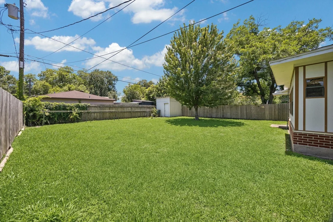 Photo of 233 W Obion Road