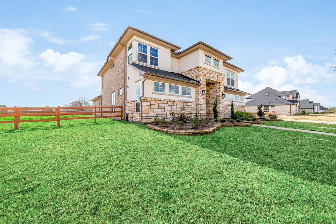 Photo of 29535 Fulshear Lake Trace