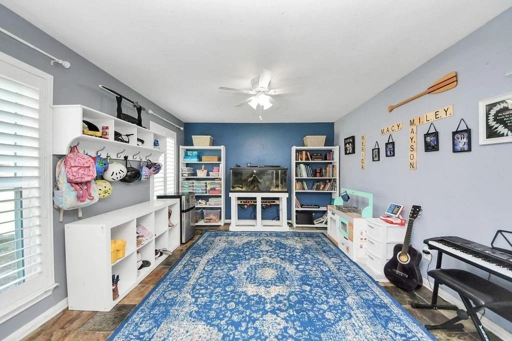 Photo of 16406 Shady Elms Drive