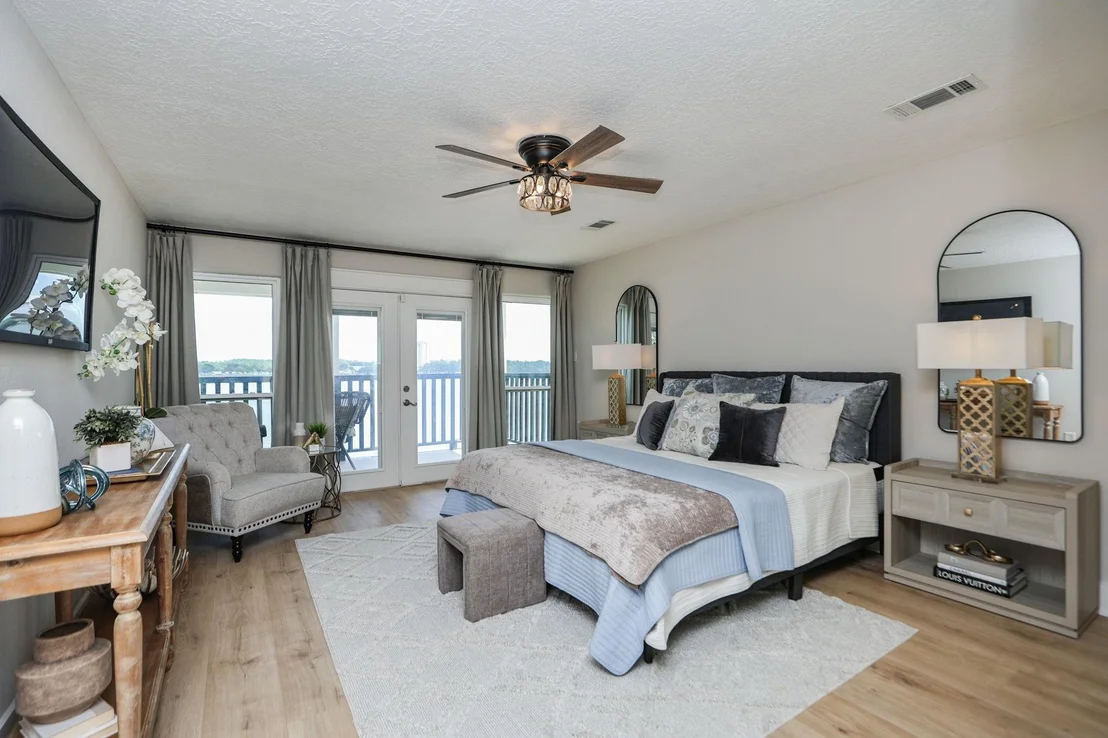 Photo of 848 Lake View Drive