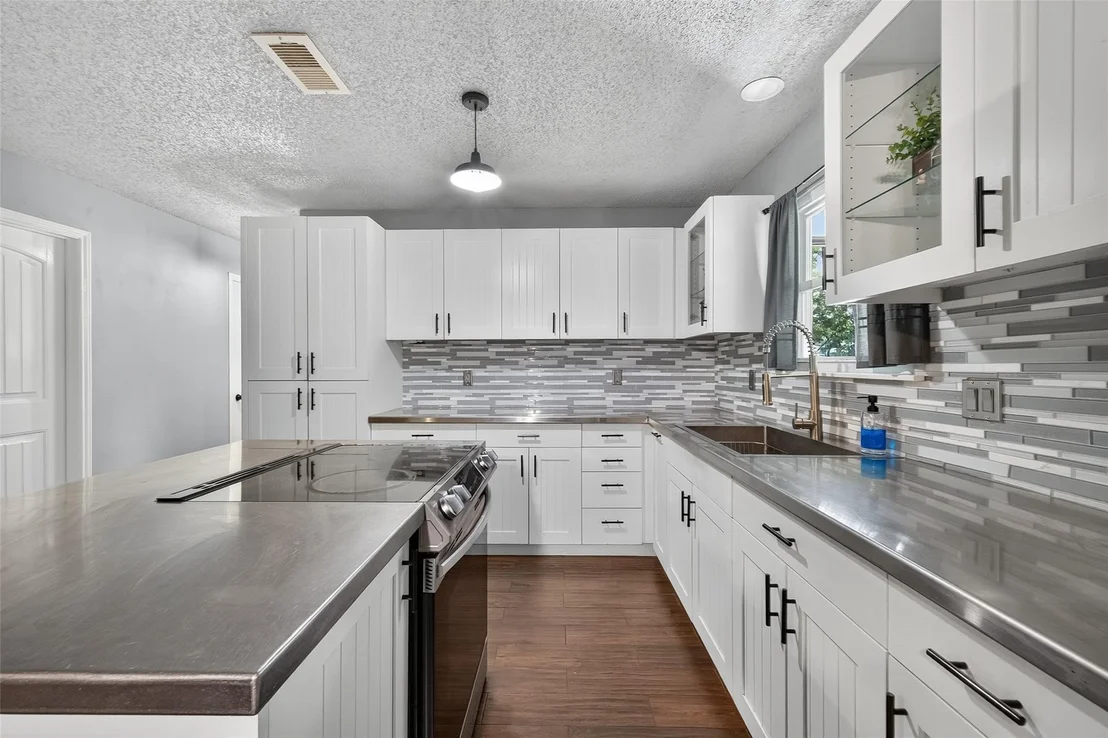 Photo of 2103 Diane Street