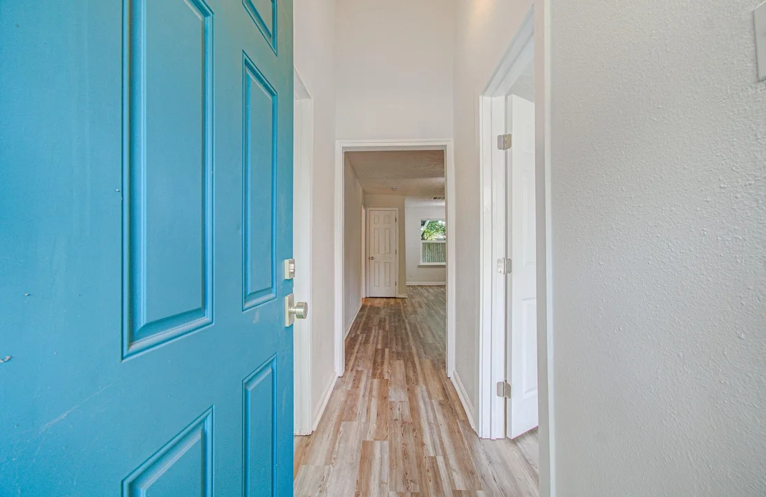 Photo of 5634 Ridgeway Drive