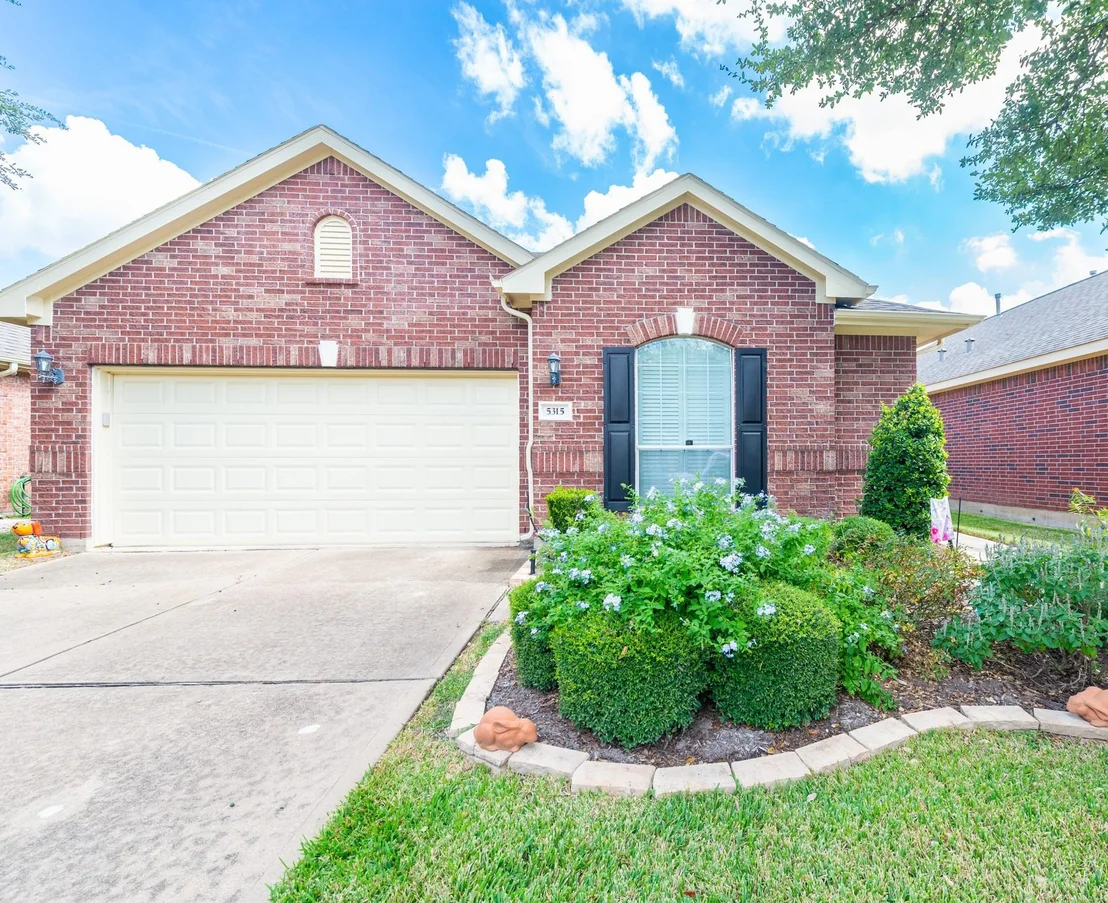 Photo of 5315 Thorngate Court