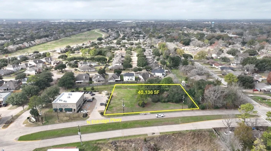 Photo of 11213 N Eldridge Parkway