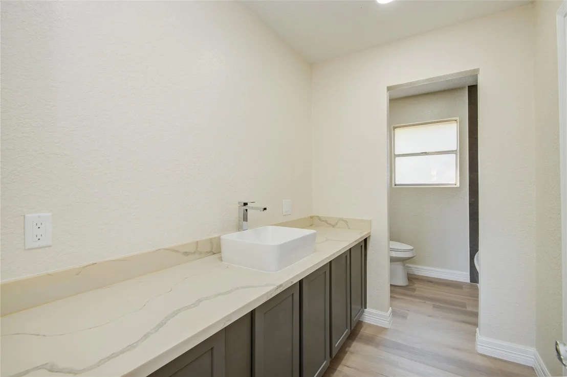 Photo of 3416 Walnut Drive