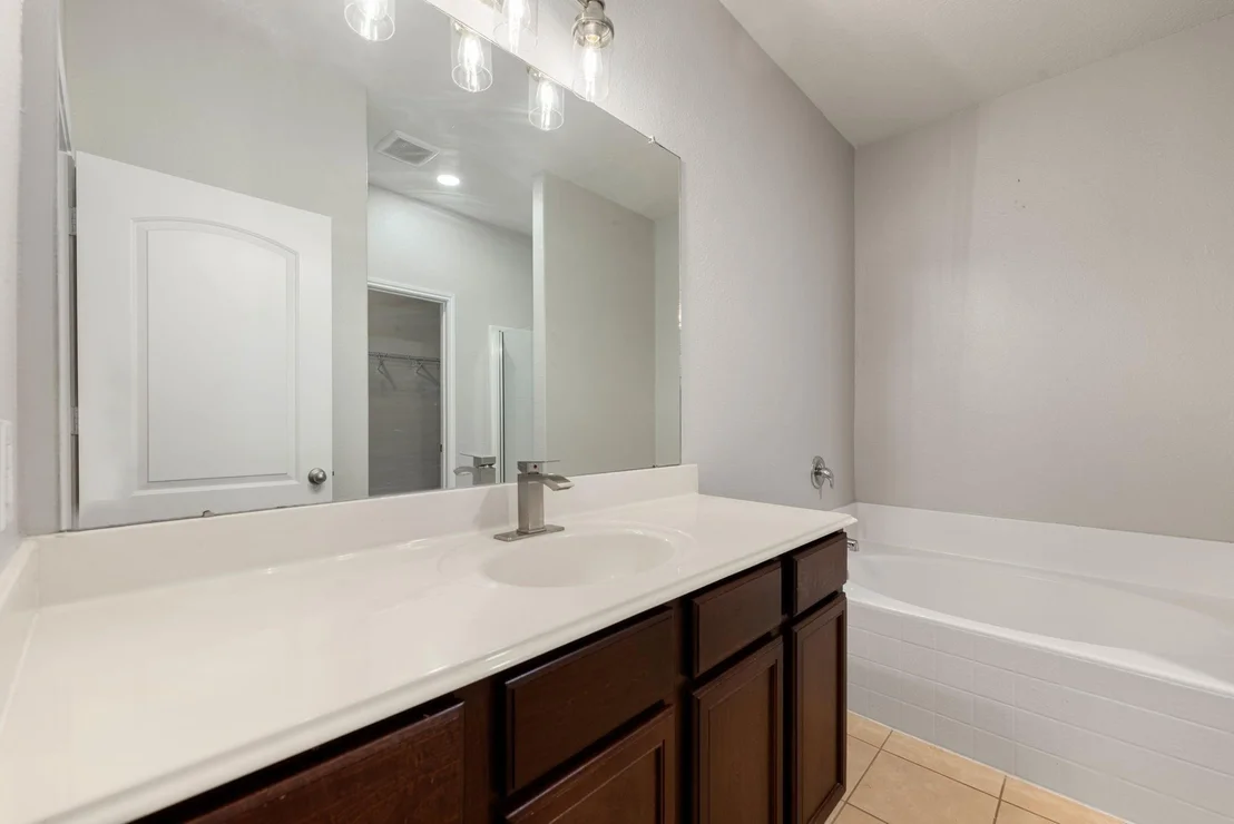 Photo of 12050 Quartersawn Lane