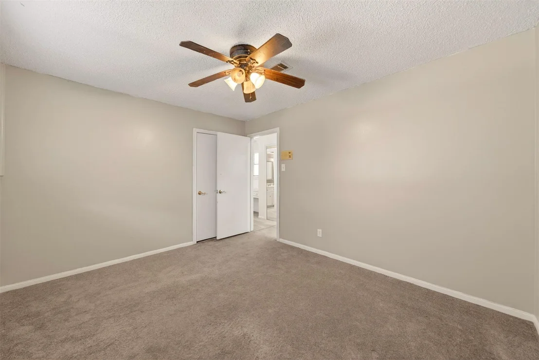Photo of 5934 Theall Road