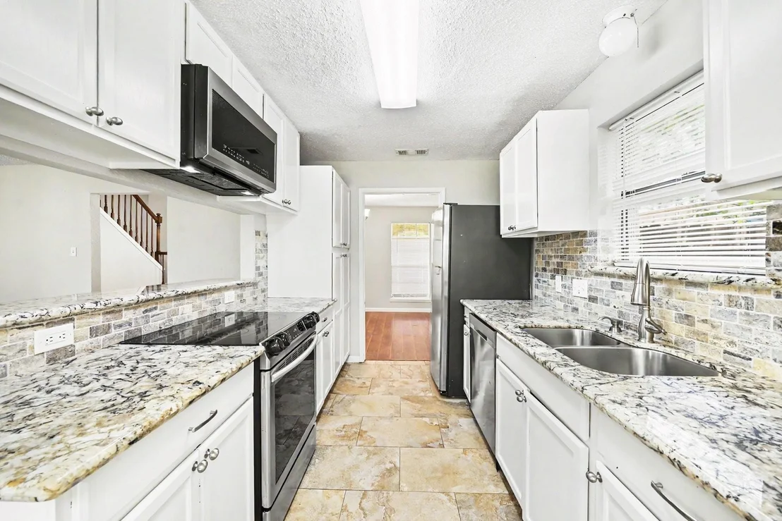 Photo of 18511 Sweetmeadow Drive