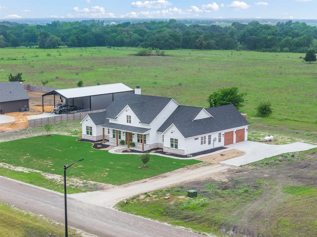 Photo of 112 Court Side Drive