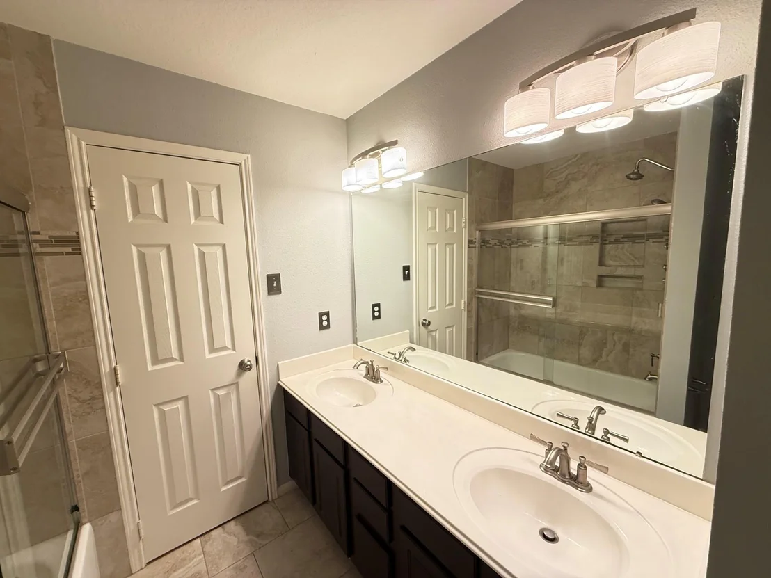 Photo of 19522 Fernhaven Drive