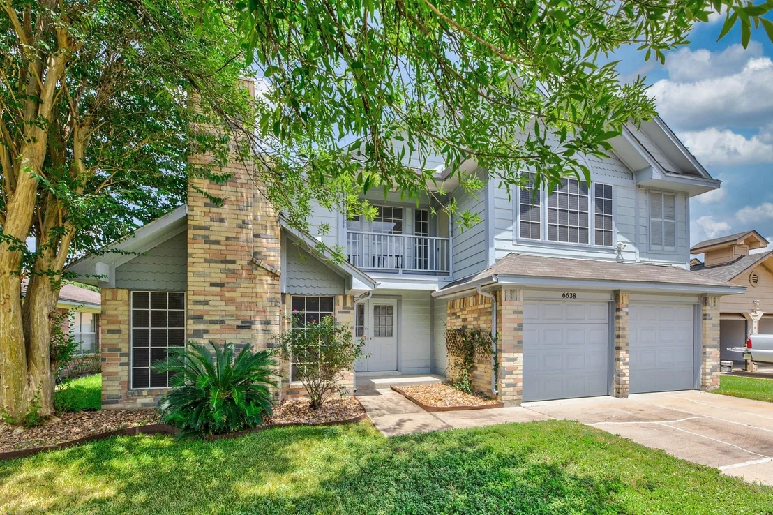 Photo of 6638 Cove Lake Drive