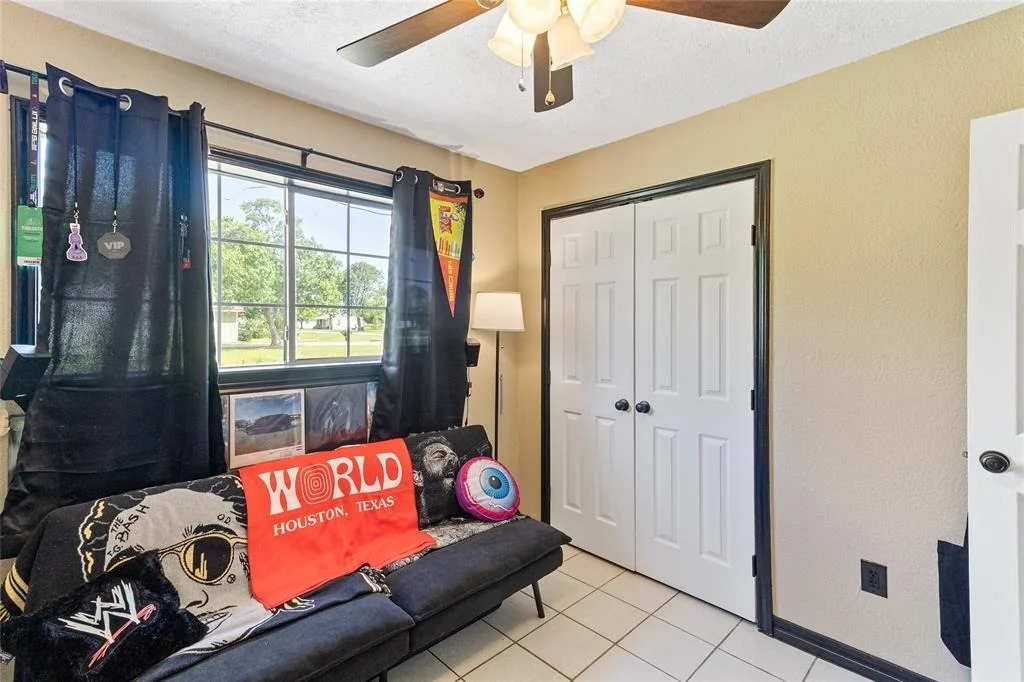 Photo of 1504 N Avenue Q