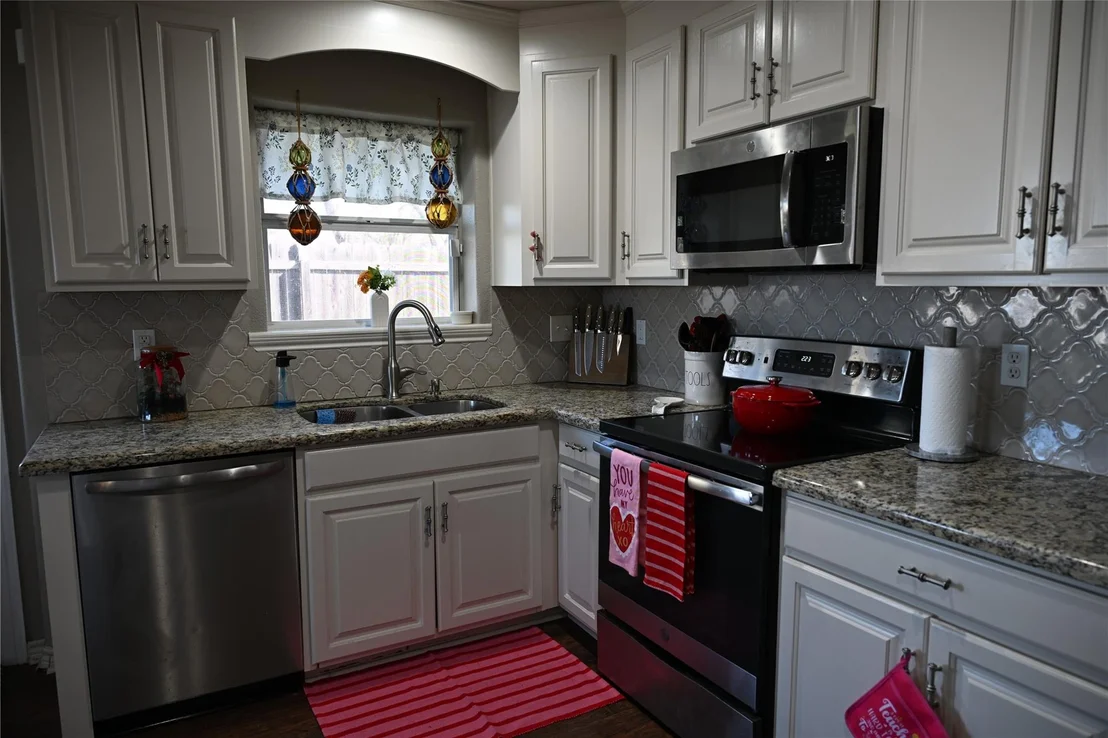 Photo of 1220 Fairground Ln