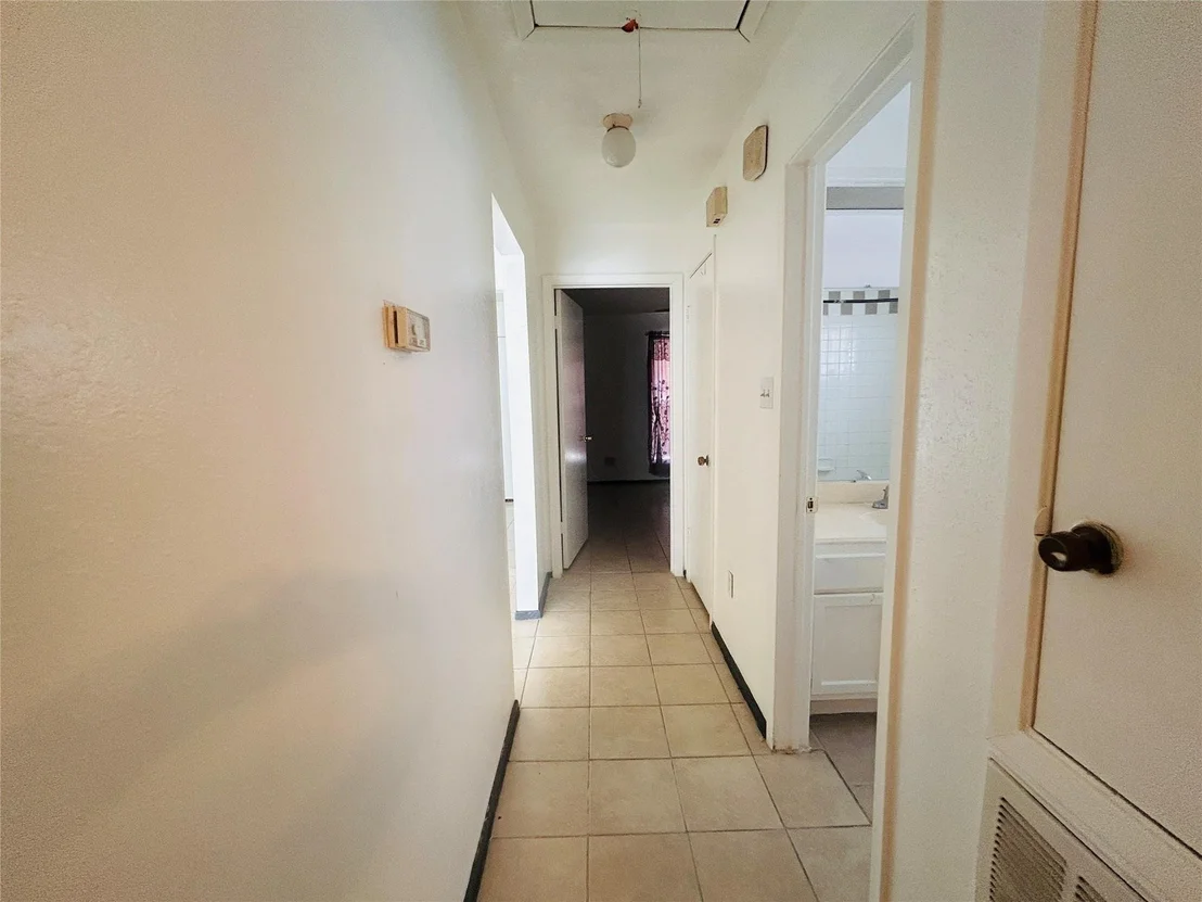 Photo of 10502 Long River Drive