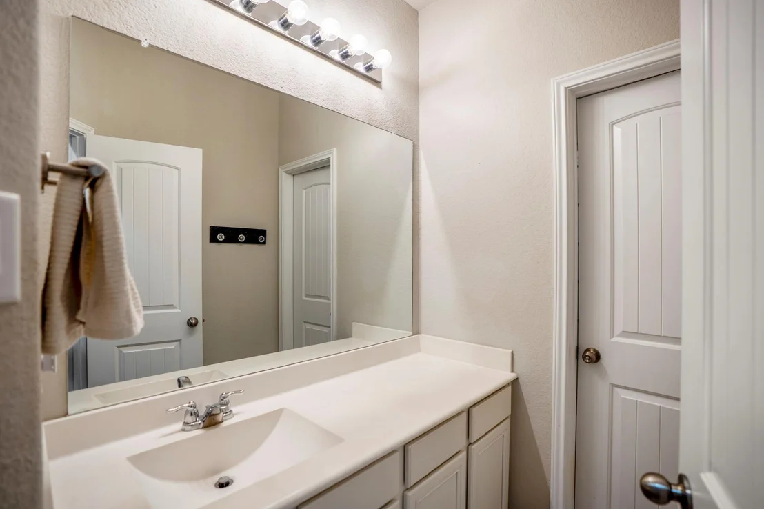 Photo of 7511 Laguna Lake Drive