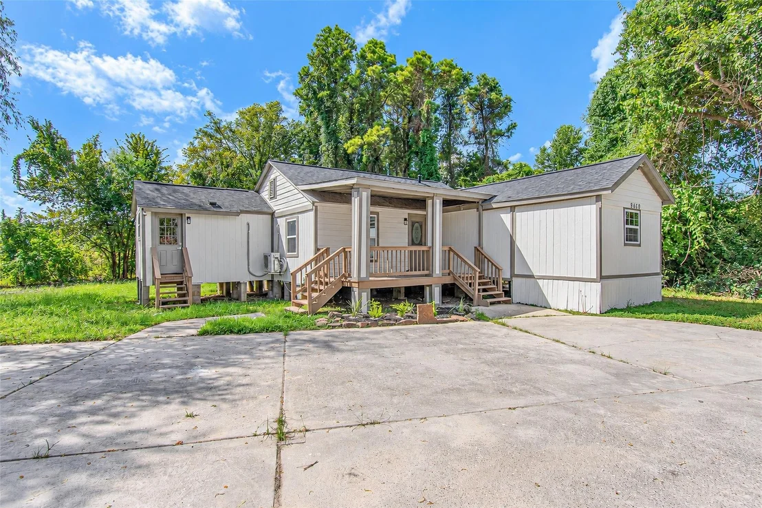 Photo of 9690 Simmons Drive