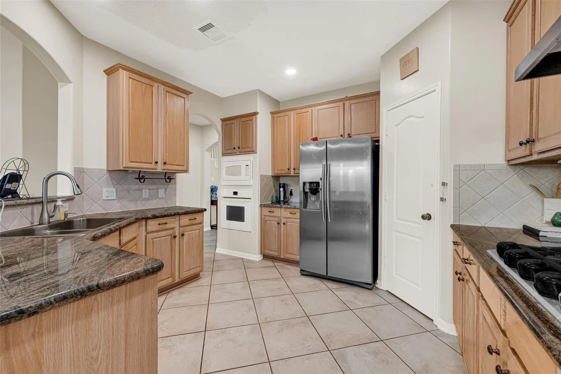 Photo of 4250 Applerock Drive