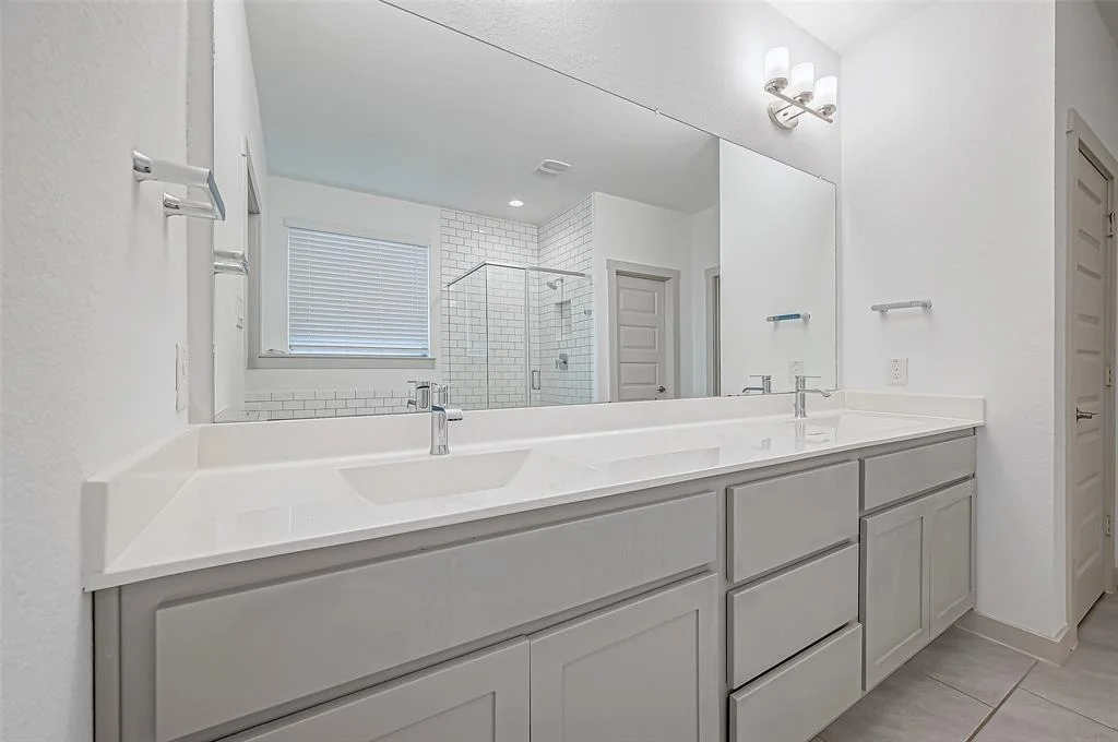 Photo of 28322 Hannahs Harbor Lane