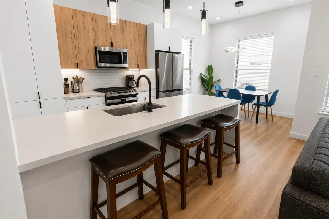 Photo of Unit B at 6742 Peerless Street