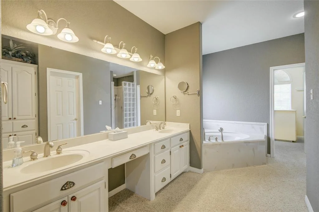 Photo of 306 Williamsburg Avenue