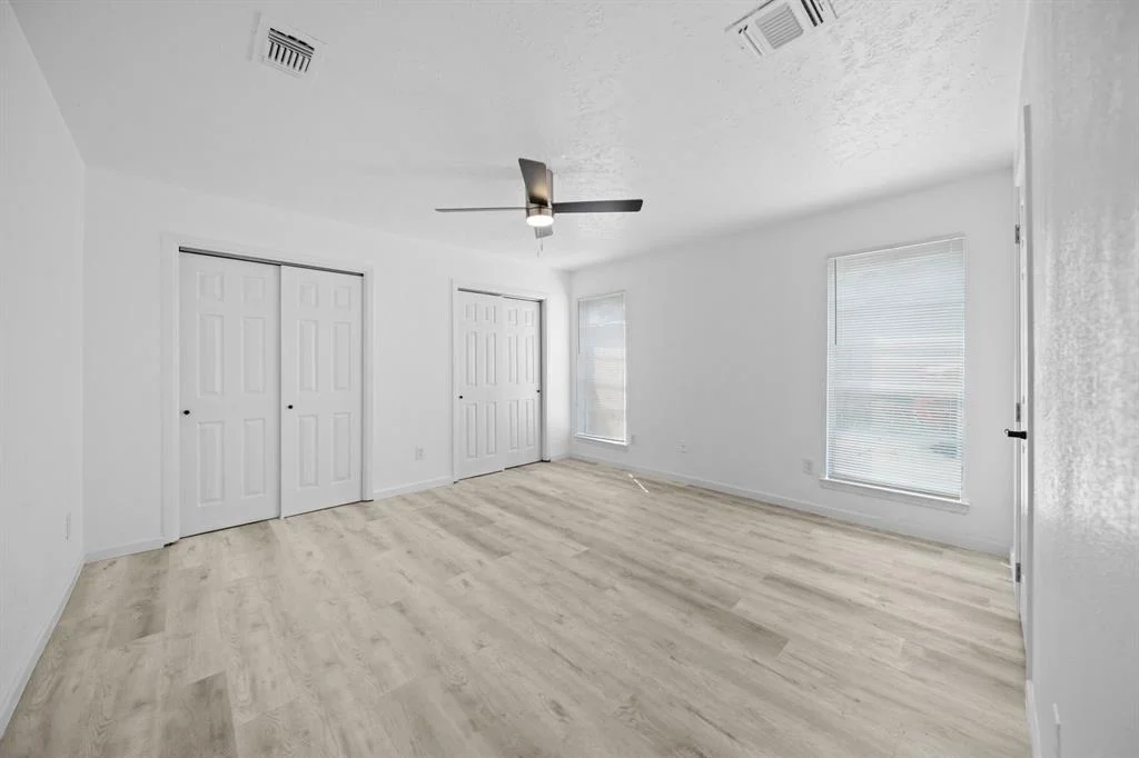 Photo of 19207 Woodglen Drive
