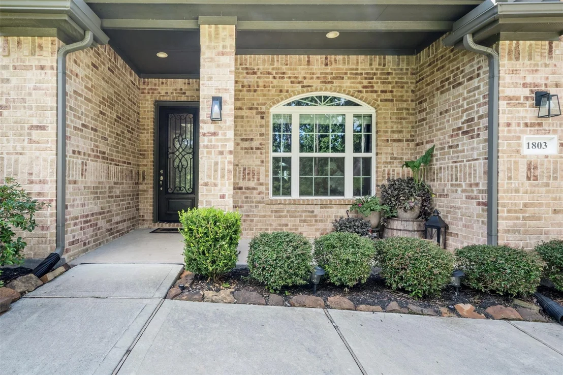 Photo of 1803 Graystone Hills Drive