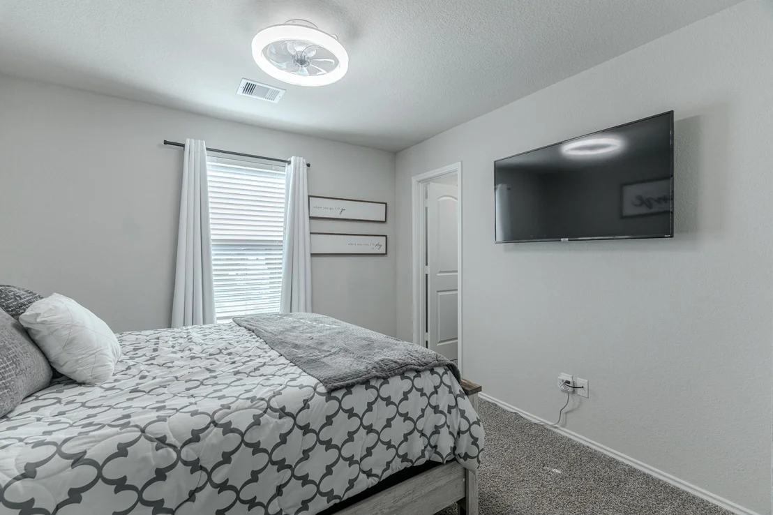 Photo of 9221 Inland Leather Lane