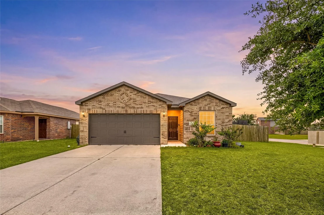 Photo of 3000 Iron Woods Drive