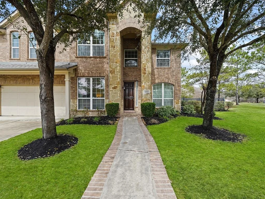 Photo of 19530 Crescent Meadow Drive