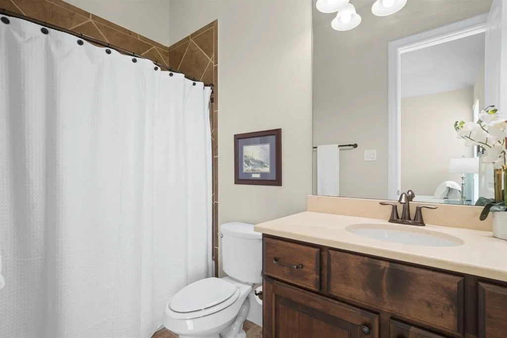 Photo of 2131 Grand River Drive