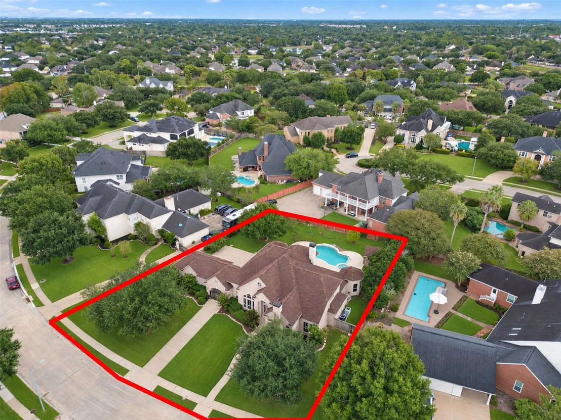 Photo of 2606 Heatherbend Drive