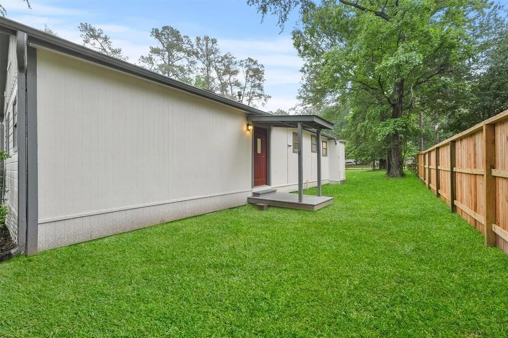 Photo of 1024 Columbia River Road