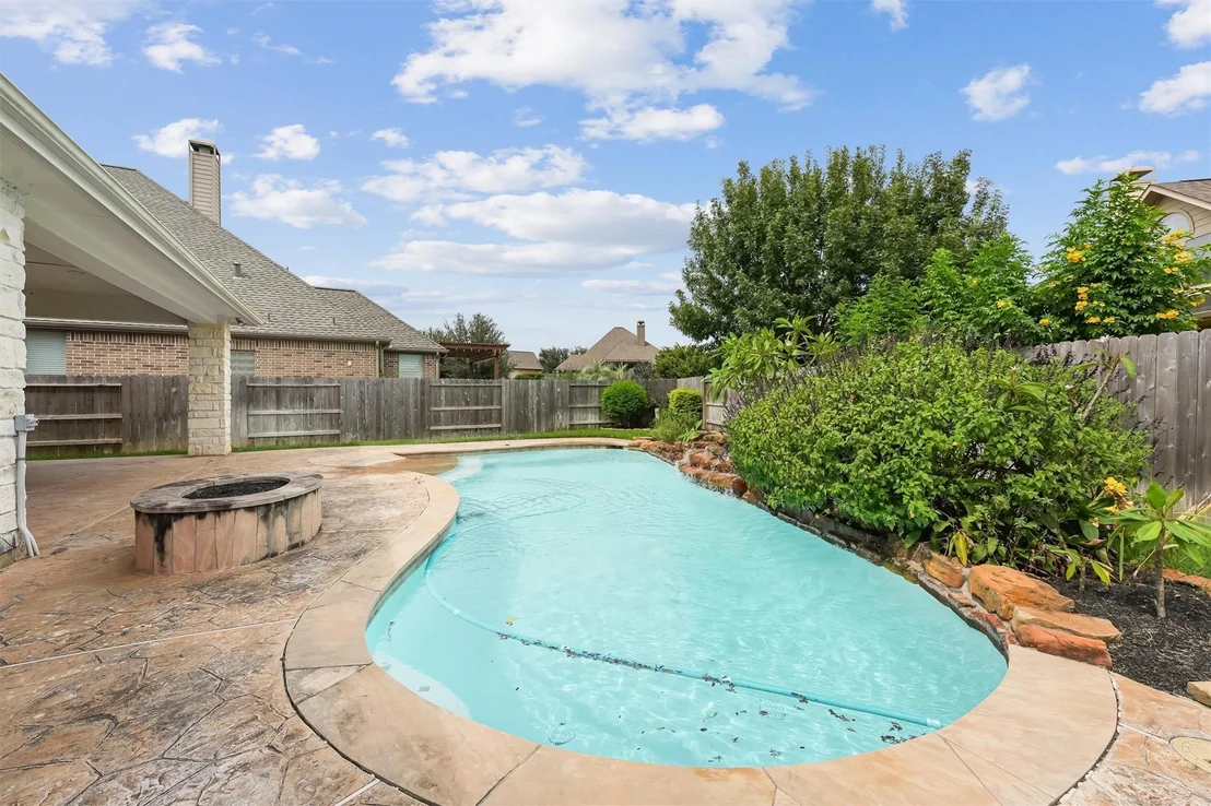 Photo of 19011 Royal Cove Circle