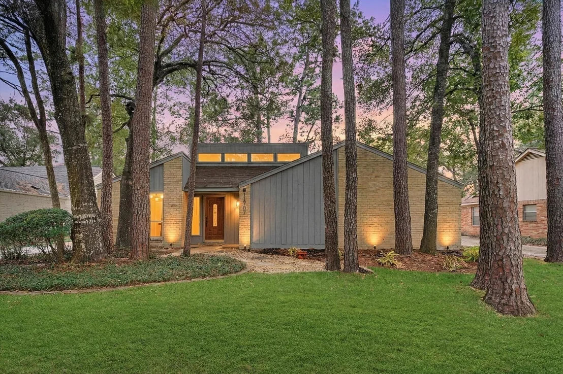 Photo of 11707 Hillbrook Drive