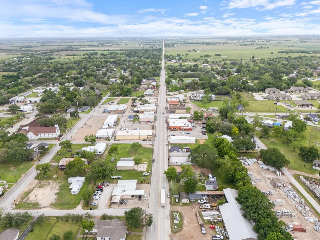 Photo of 9115 Main Street