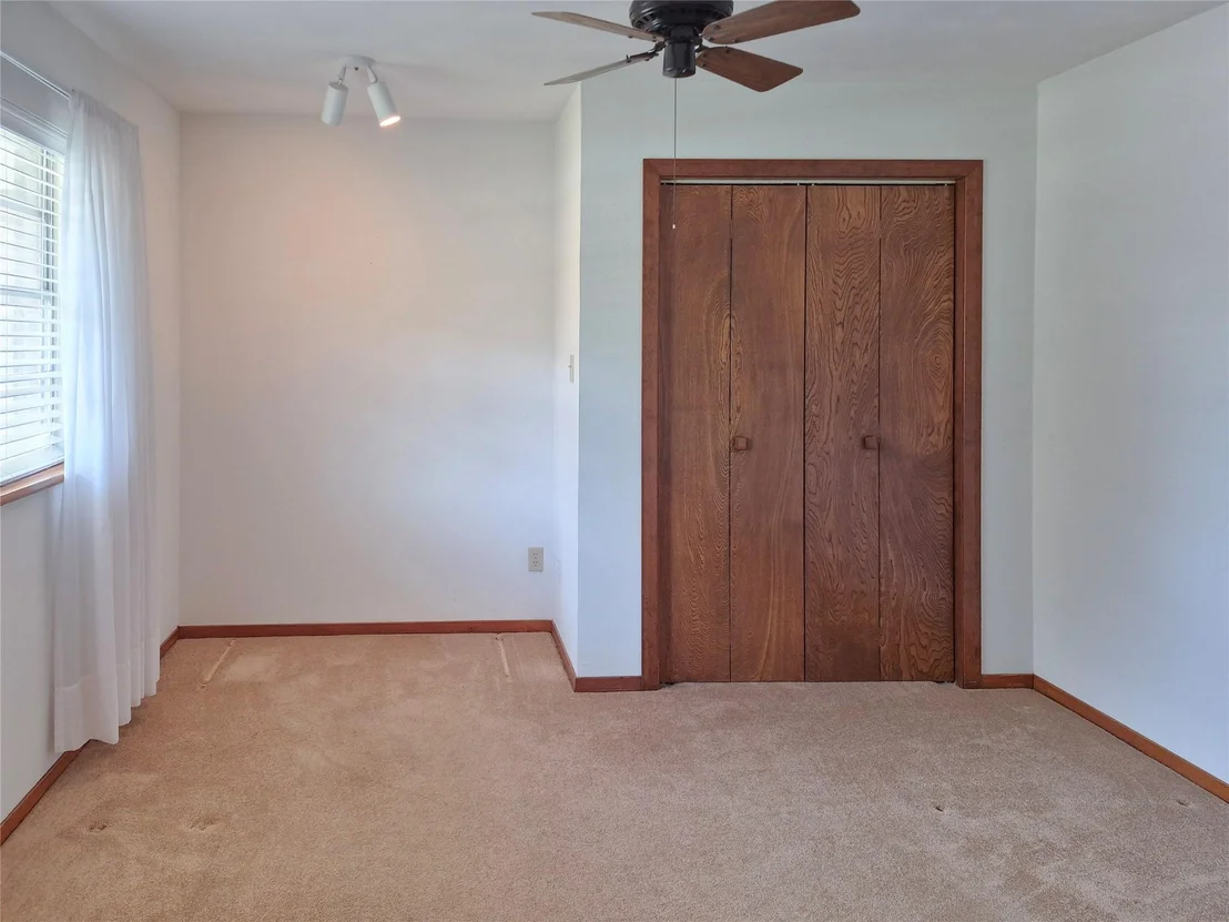 Photo of 613 Southside Drive