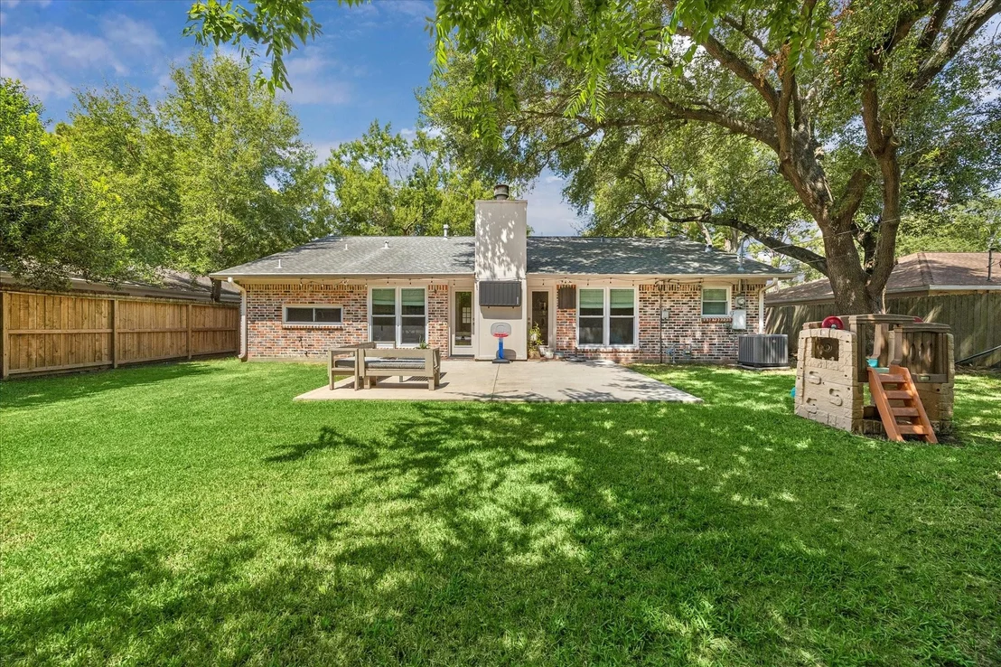 Photo of 2622 Parana Drive