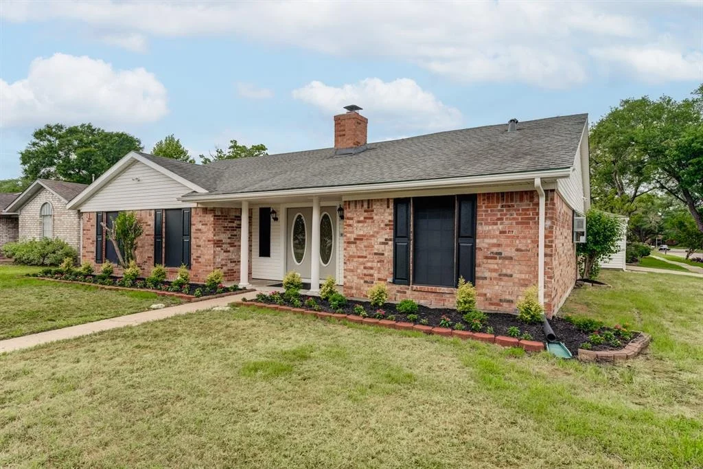 Photo of 16602 Cairnway Drive
