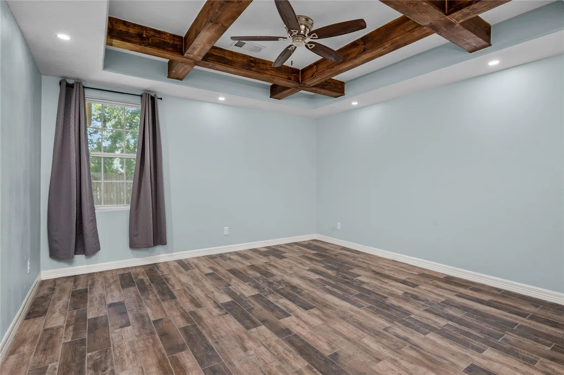 Photo of 600 Olde Oaks Circle